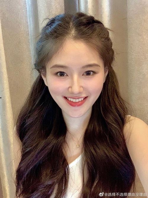 网红吃瓜打架是真的吗,真相揭秘