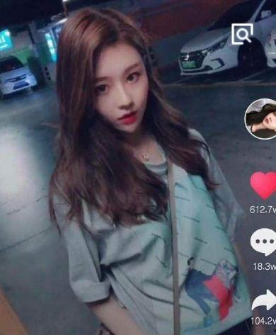 吃瓜爆料抖音网红今年是谁,揭秘年度热门网红风云录”  第1张