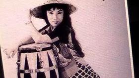 张露文网红吃瓜  第1张